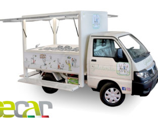 Porter-Gelateria-autonegozi-icecar Poter Piaggio Gelato