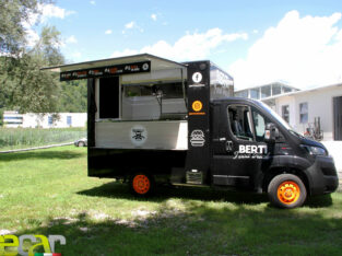 allestire furgone per street food gorizia furgone da street food